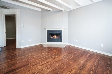 795 Mohawk St-1