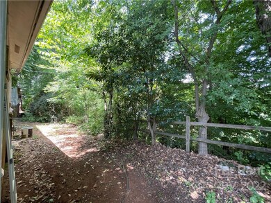 2531 Abelwood Rd, Charlotte, NC 28216 - photo 3