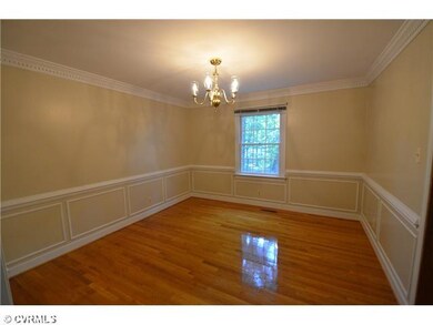 Dining Room - Formal dining room with picture mold