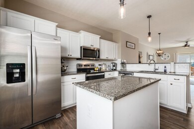 015_2ae_W Laurel Creek St-049