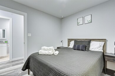 6733 Knox St unit A, Houston, TX 77091 - photo 7