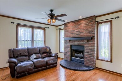 413 Linden Place, Raymore, MO 64083 - photo 7