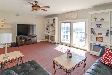 240 S Poplar Ave, Elmhurst, IL 60126 - photo 7