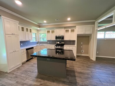 763 E 139th Place, Glenpool, OK 74033 - photo 5