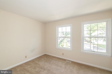 703 Madison Ct, Stafford, VA 22556 - photo 5