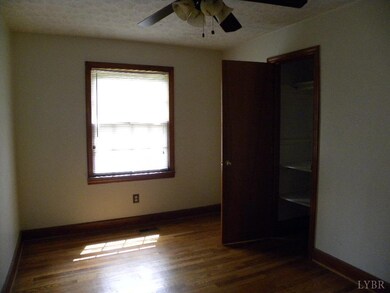 114 Cloverdale Dr, Madison Heights, VA 24572 - photo 6