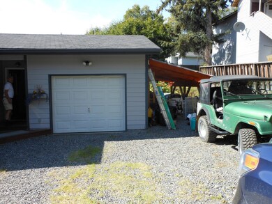 Crage and carport