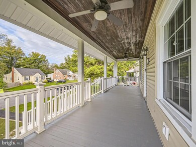 1719 Park Ave, Halethorpe, MD 21227 - photo 4