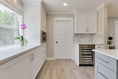 2402 Del Norte St, Houston, TX 77018 - photo 5