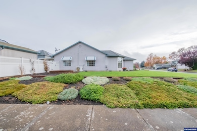 1138 SW Bryson St, Dallas, OR 97338 - photo 4