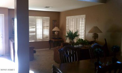 6810 S 29th Living