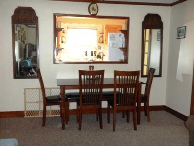 Living Room Living / Dining Combo