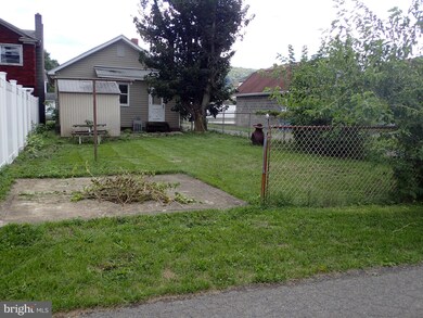 25 N F St, Keyser, WV 26726 - photo 4