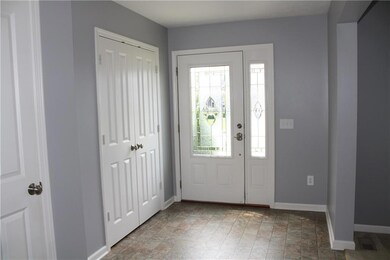 5694 Yorktown Rd, Plainfield, IN 46168 - photo 2