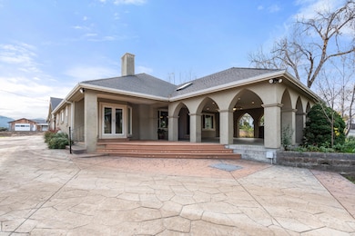 1924 Myers Ln, Medford, OR 97501 - photo 2