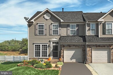 259 Maple Dr unit 12A, Hanover, PA 17331 - photo 3