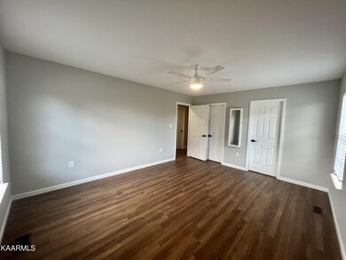 8712 Highland Cir, Knoxville, TN 37920 - photo 7