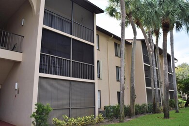 201 Foxtail Dr unit D2, Greenacres, FL 33415 - photo 3