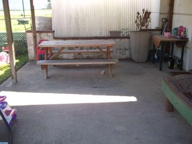 608 Clay Dr, Conshohocken, PA 19428 - photo 7