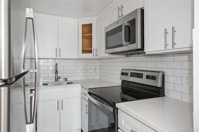 207 Chateau Rive unit 207, Peekskill, NY 10566 - photo 7