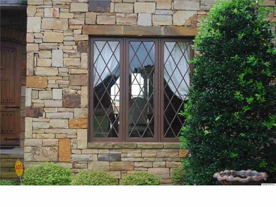 Classically correct diamond patterned 