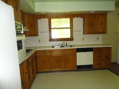 21 Heath Ln unit 2C, Mount Pocono, PA 18344 - photo 3