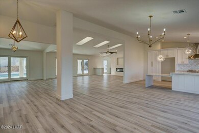 11-2540 Sunchief Lane-11