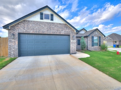 2604 W Norman St, Broken Arrow, OK 74012 - photo 2