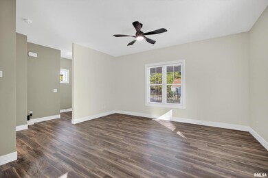 617 W 13th St, Davenport, IA 52803 - photo 7