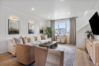 538 S 900 W, American Fork, UT 84003 - photo 2