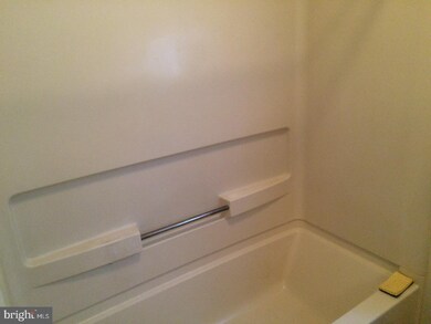 530 Anderson Ave, Folsom, PA 19033 - photo 6