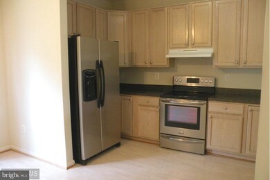 21263 Owls Nest Cir, Germantown, MD 20876 - photo 3