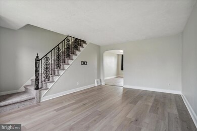 738 Rively Ave, Glenolden, PA 19036 - photo 3