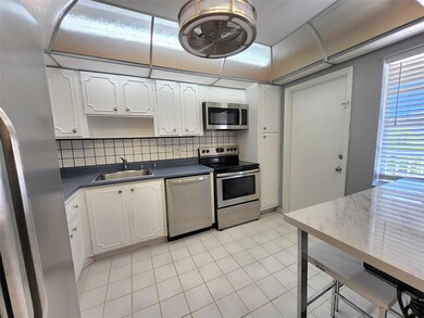 3090 N Course Dr unit 510, Pompano Beach, FL 33069 - photo 4