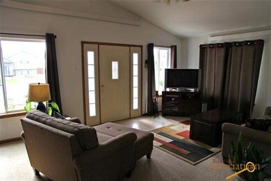 Very open floor plan with spacious main living are