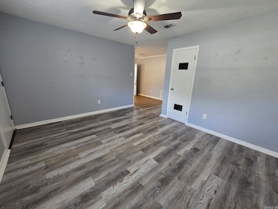 406 SE 1st St, Bryant, AR 72022 - photo 2