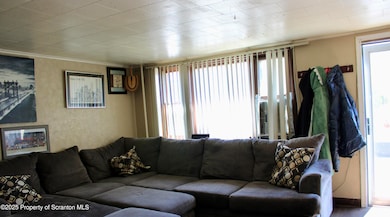 45 Main St, Pittston, PA 18640 - photo 3