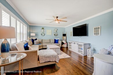 5 - Living Room