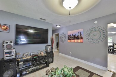 7210 Rhode Island Dr, Tampa, FL 33619 - photo 5