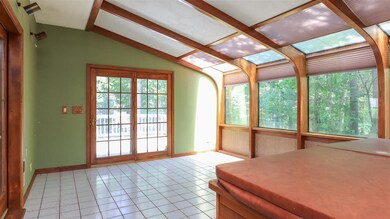 21 Cathedral Cir, Nashua, NH 03063 - photo 3