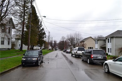 Street view, Home on right side