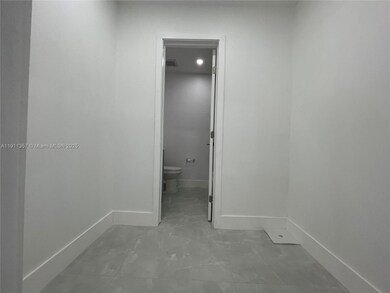 5810 NW 27th Ct unit 5814, Lauderhill, FL 33313 - photo 6