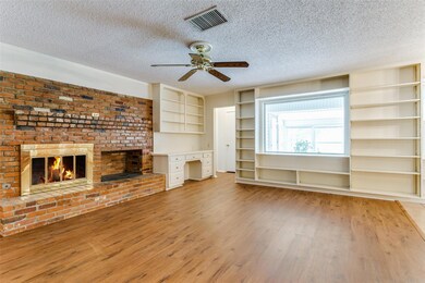 1717 Acorn Ln, Hurst, TX 76054 - photo 5