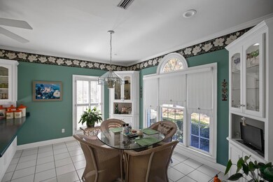 Breakfast Room