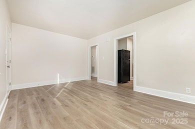 2446 Columbus Cir, Charlotte, NC 28208 - photo 7