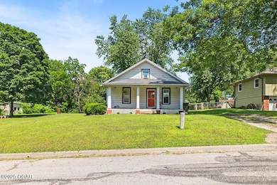 Front yard-1312 main