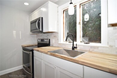 135 Randolph Ave, Tiverton, RI 02878 - photo 7