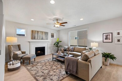 1627 NW Varnish Place unit 104, Redmond, OR 97756 - photo 3