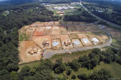 1573 Thatcher Crossing unit 16, Clover, SC 29710 - photo 6