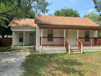 319 Soward Ave, Weatherford, TX 76086 - photo 4